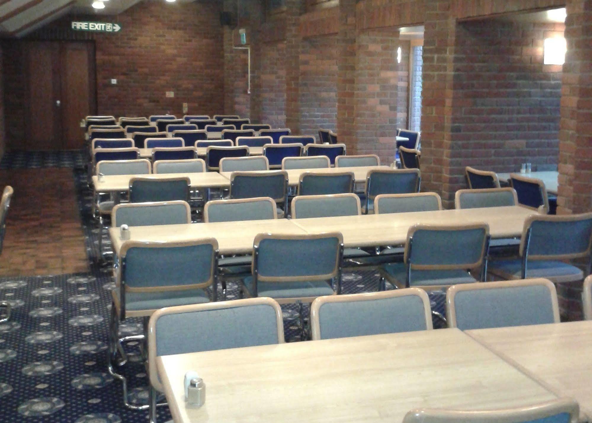 Robinson College - University Of Cambridge Экстерьер фото